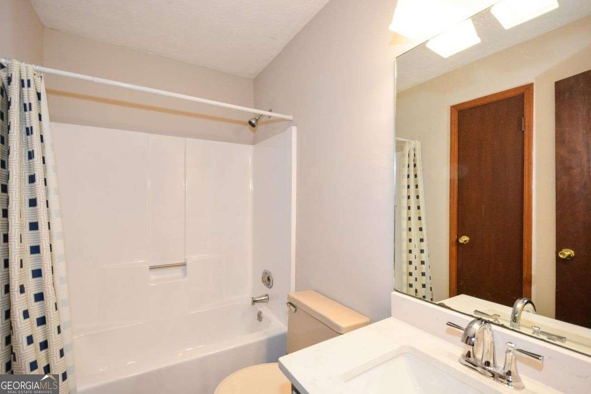 4800 TIMBER RIDGE Drive Douglasville - 38