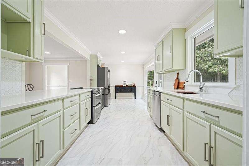 223 JOHNSON Drive Canton - 3
