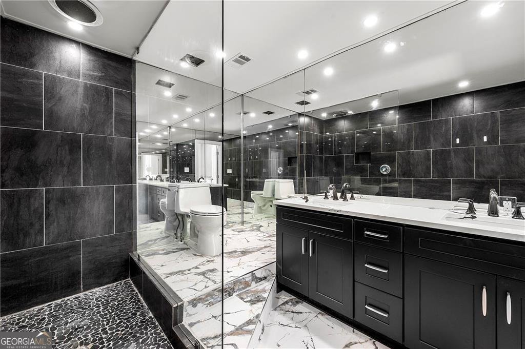 1009 Riverbend Club Drive Atlanta - 3