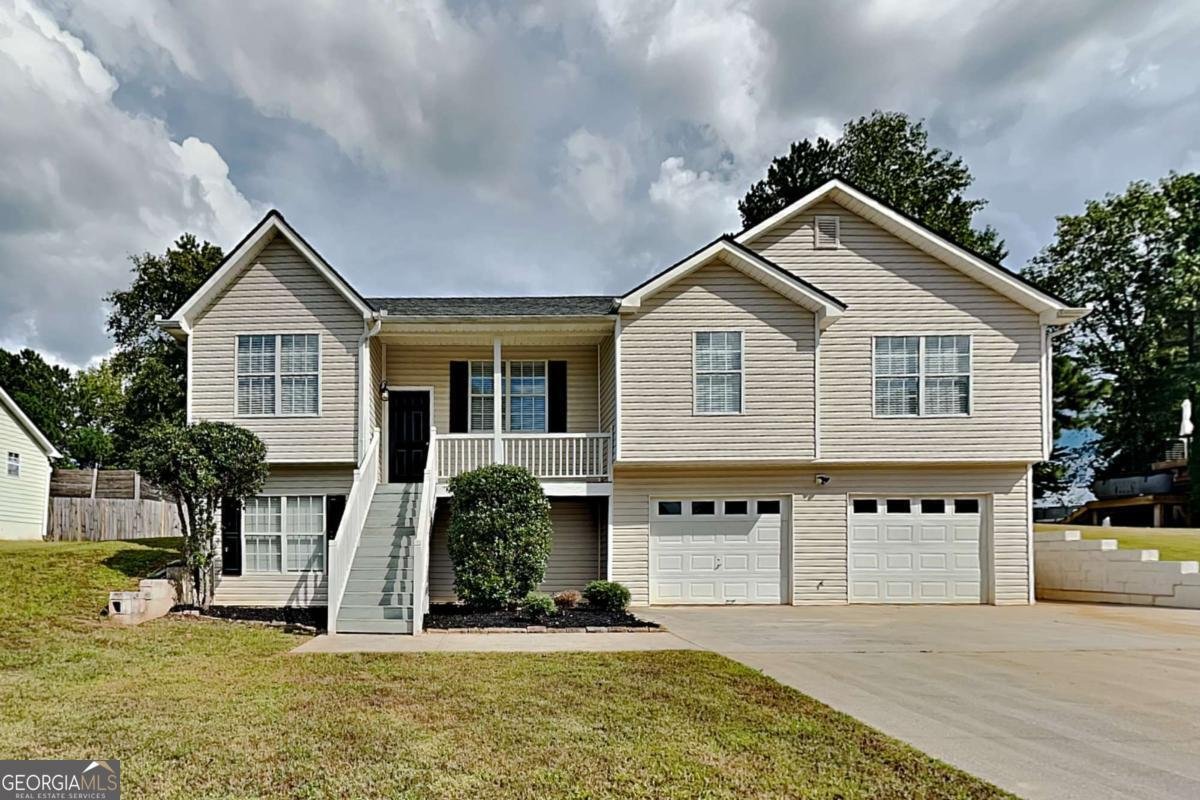 319 Hickory Lake Drive Acworth - 1
