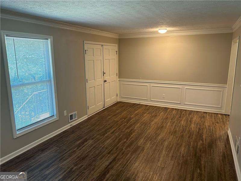 1093 Hasty Court Lilburn - 2