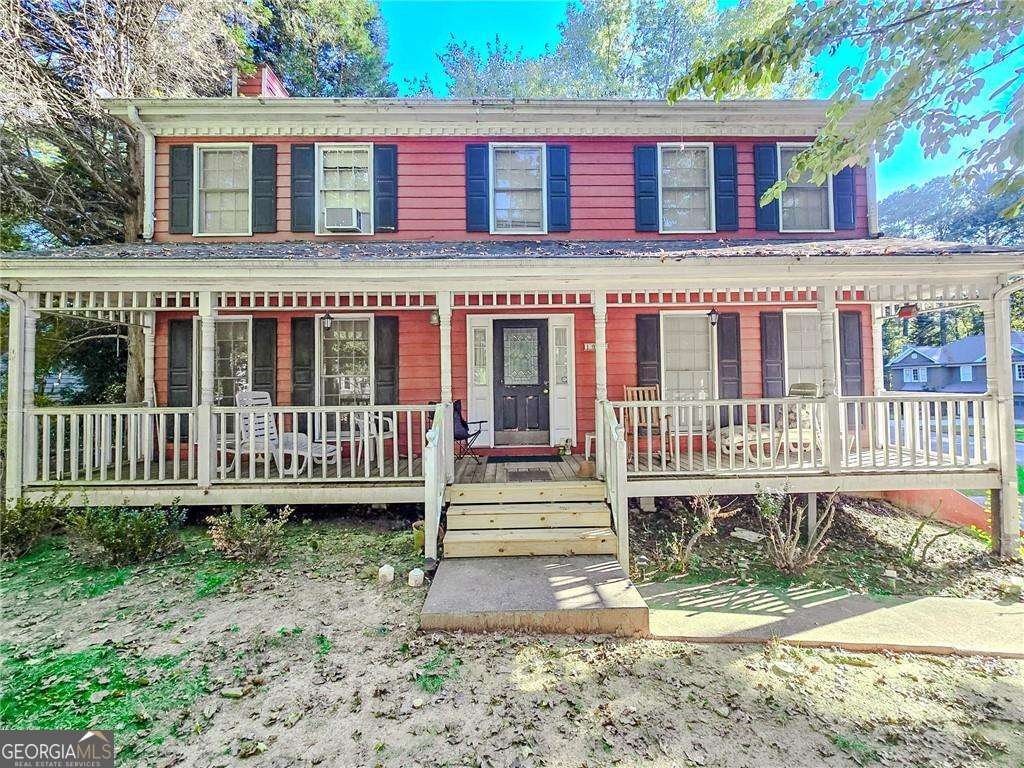 1974 Hunt Crossing Court Lawrenceville - main photo