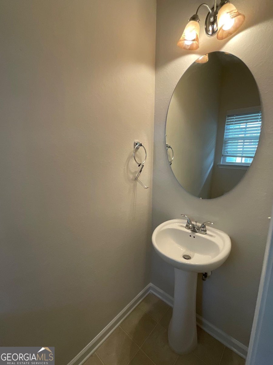 6941 Rogers Point Lithonia - 2