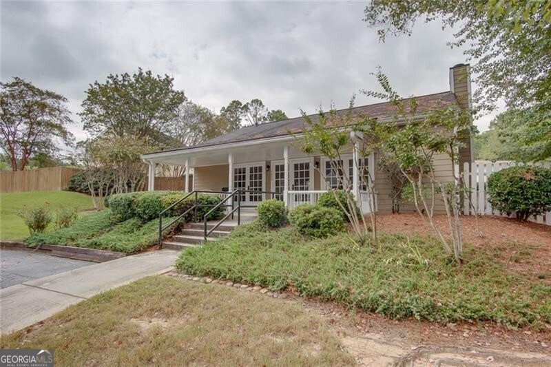 4590 VILLAGE OAKS Circle Dunwoody - 34