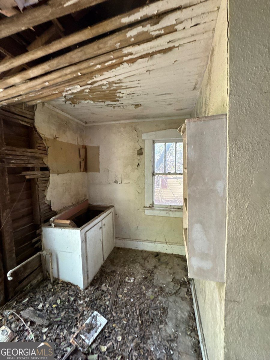 725 Saint James Avenue Macon - 18