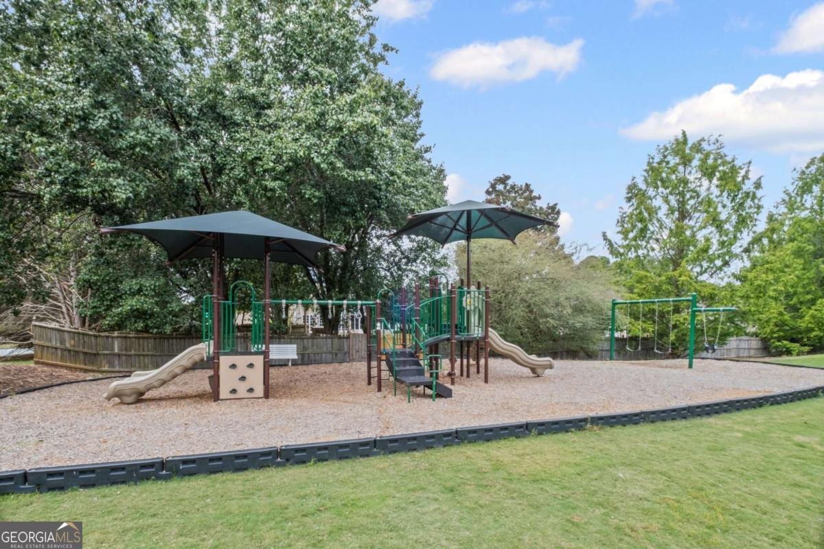 850 Heathland Court Roswell - 10