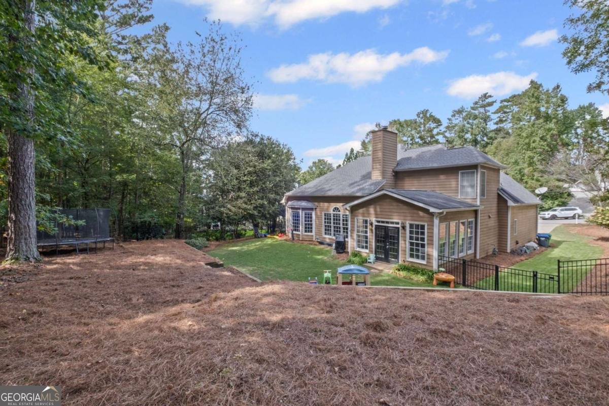 850 Heathland Court Roswell - 2