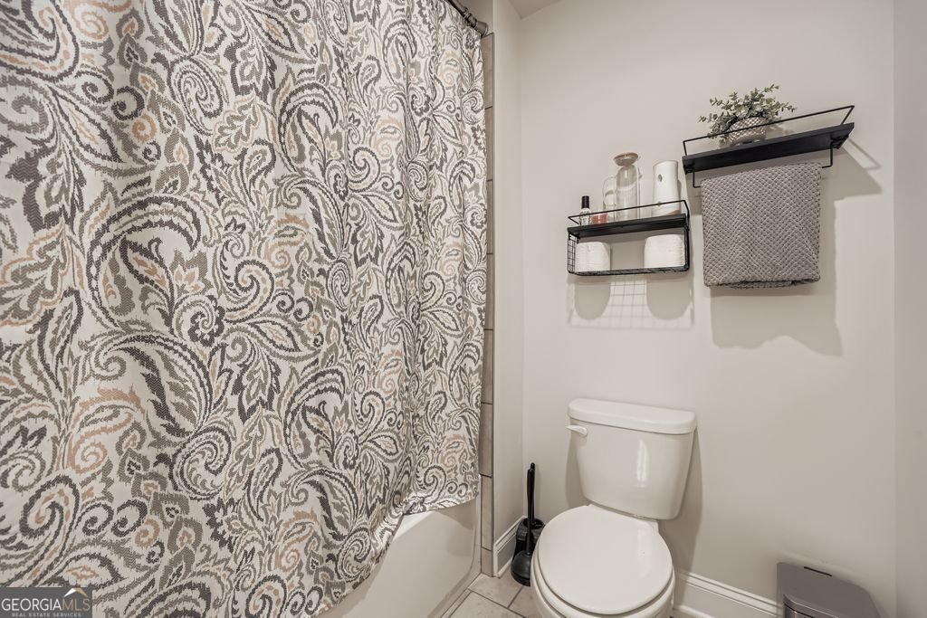 2070 Woodmont Drive Douglasville - 25