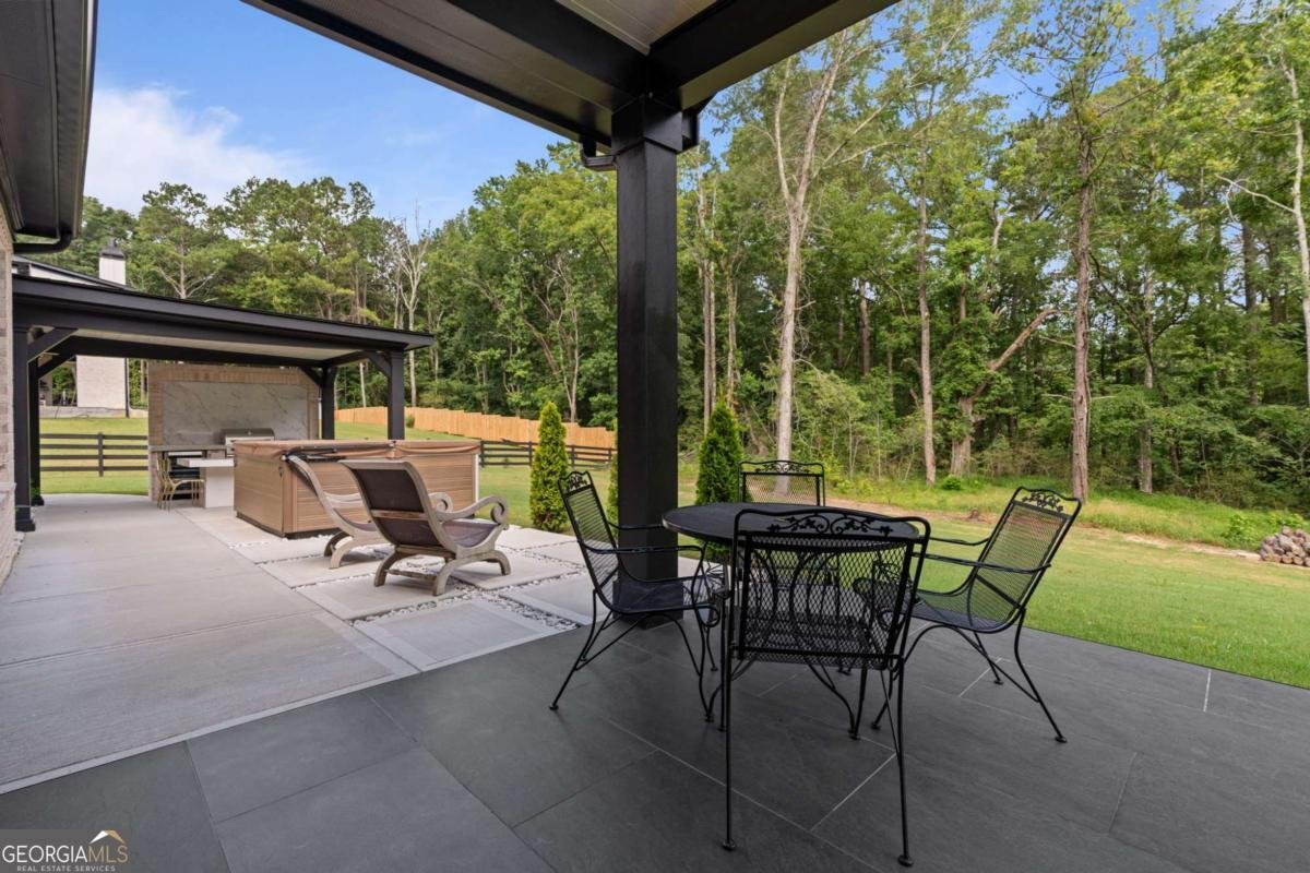 1437 Leach Drive Lawrenceville - 23