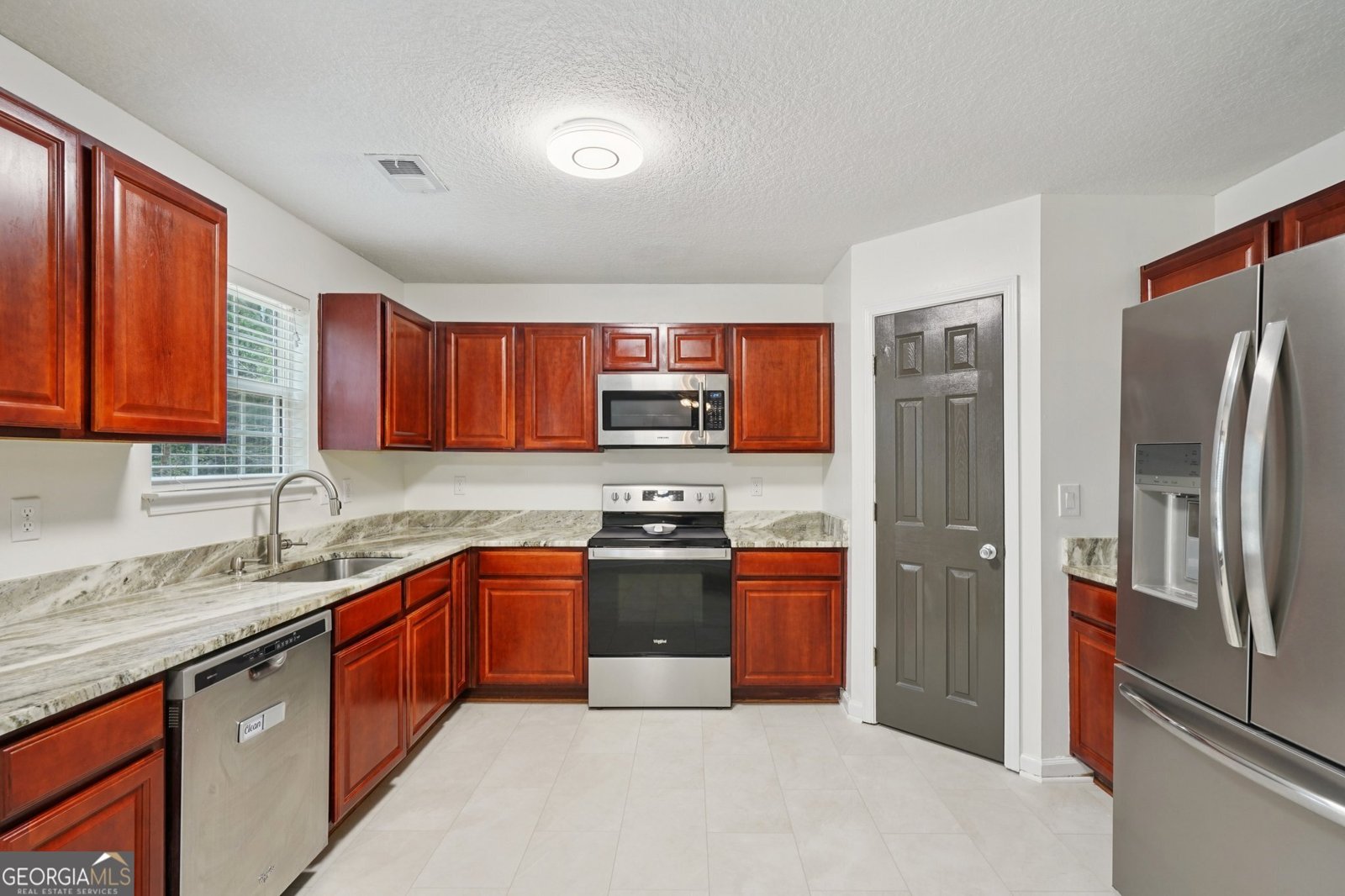 363 Cobblestone Court Hampton - 14