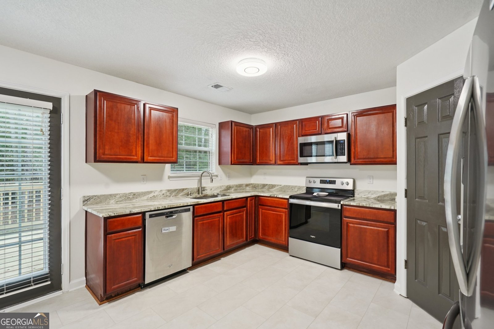 363 Cobblestone Court Hampton - 15