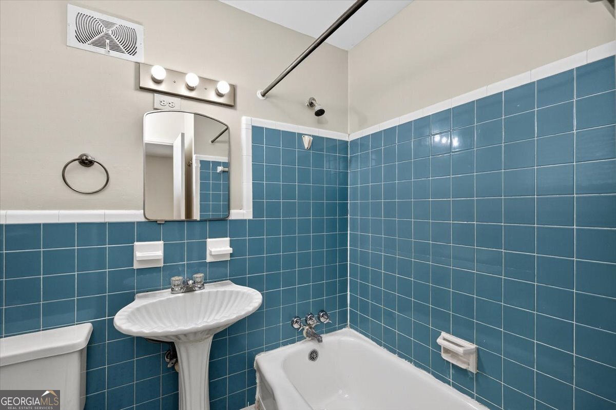 4693 Twin Oak Drive Macon - 27