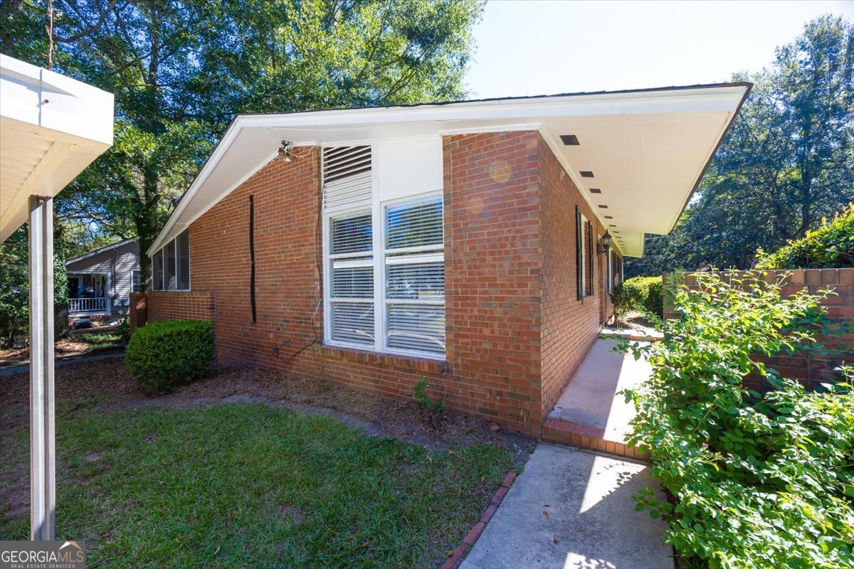 4693 Twin Oak Drive Macon - 34