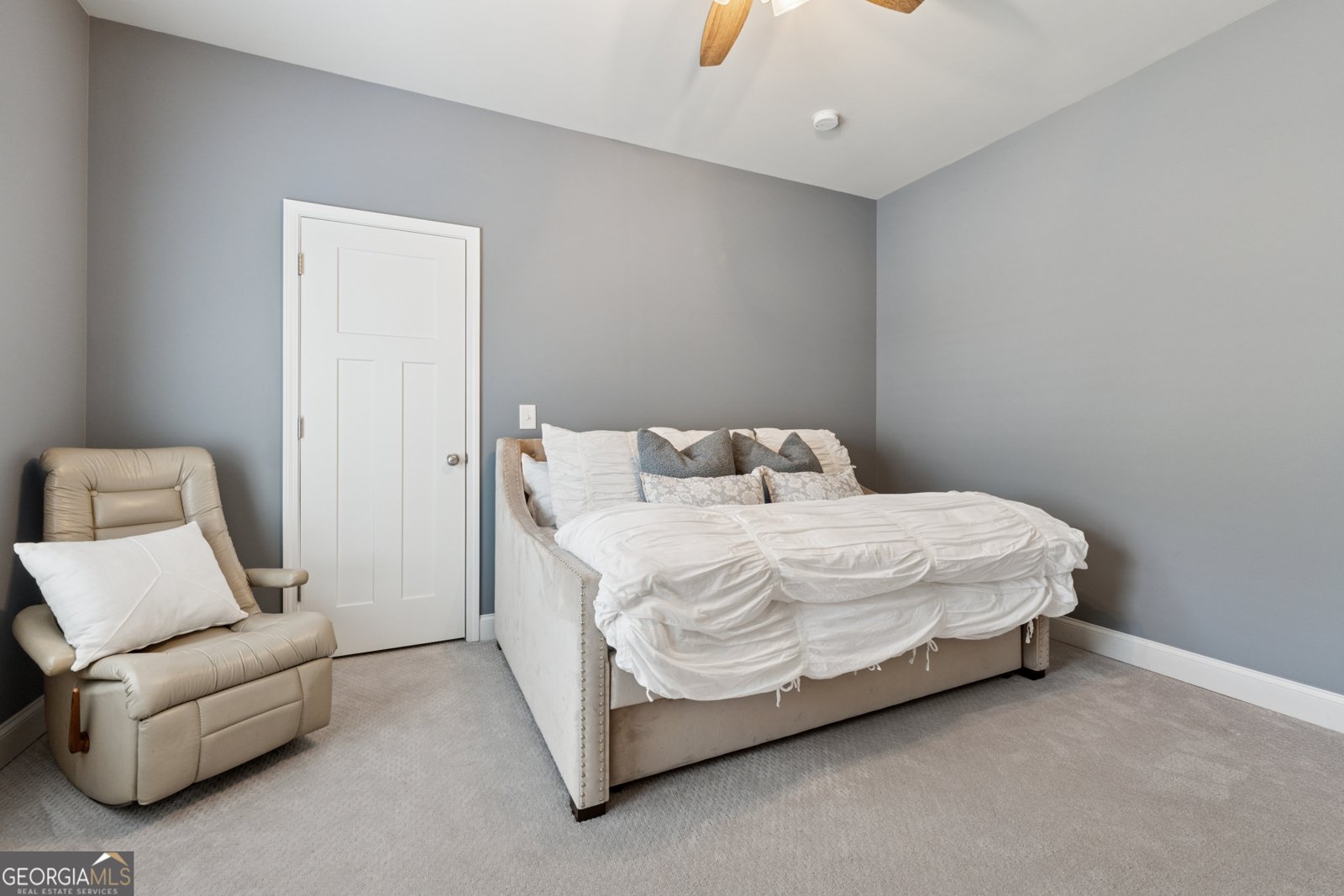 3998 Commodore Drive Atlanta - 27