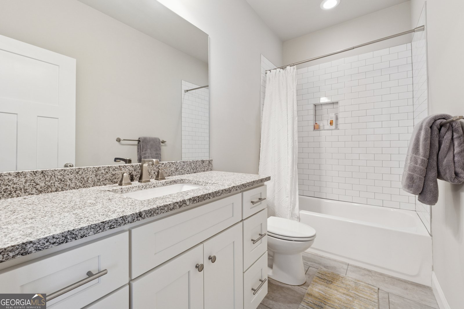 3998 Commodore Drive Atlanta - 28