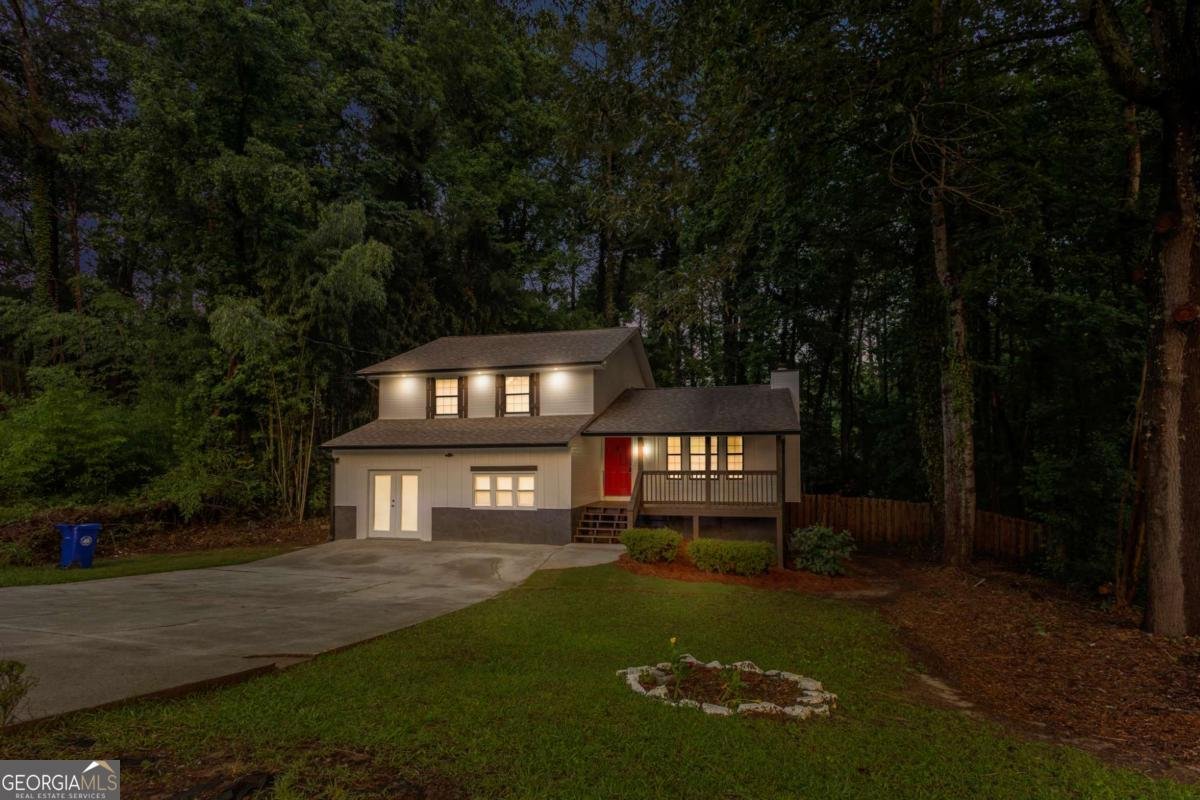 630 Pennylake Court Stone Mountain - 1