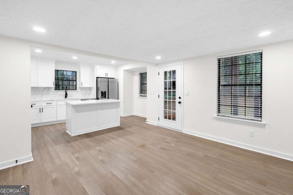 630 Pennylake Court Stone Mountain - 8