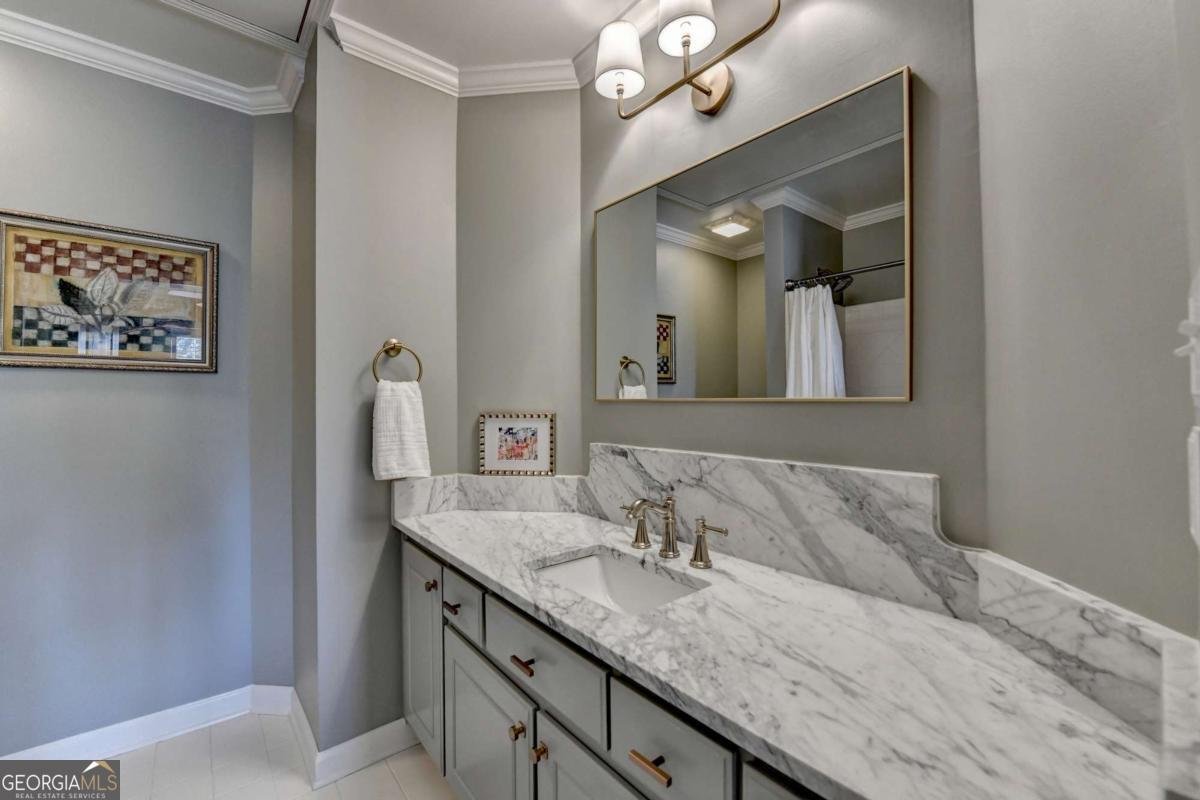 5945 Somerset Court Suwanee - 32