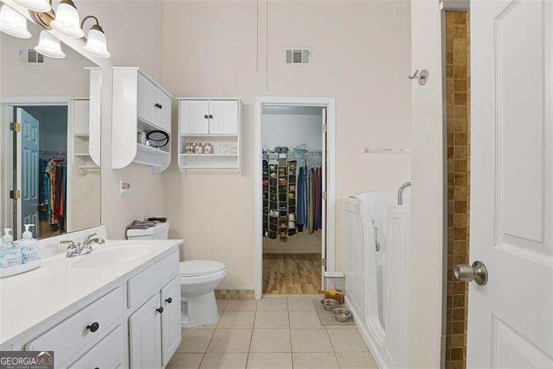 8455 RIVER BLUFF Place Ball Ground - 18