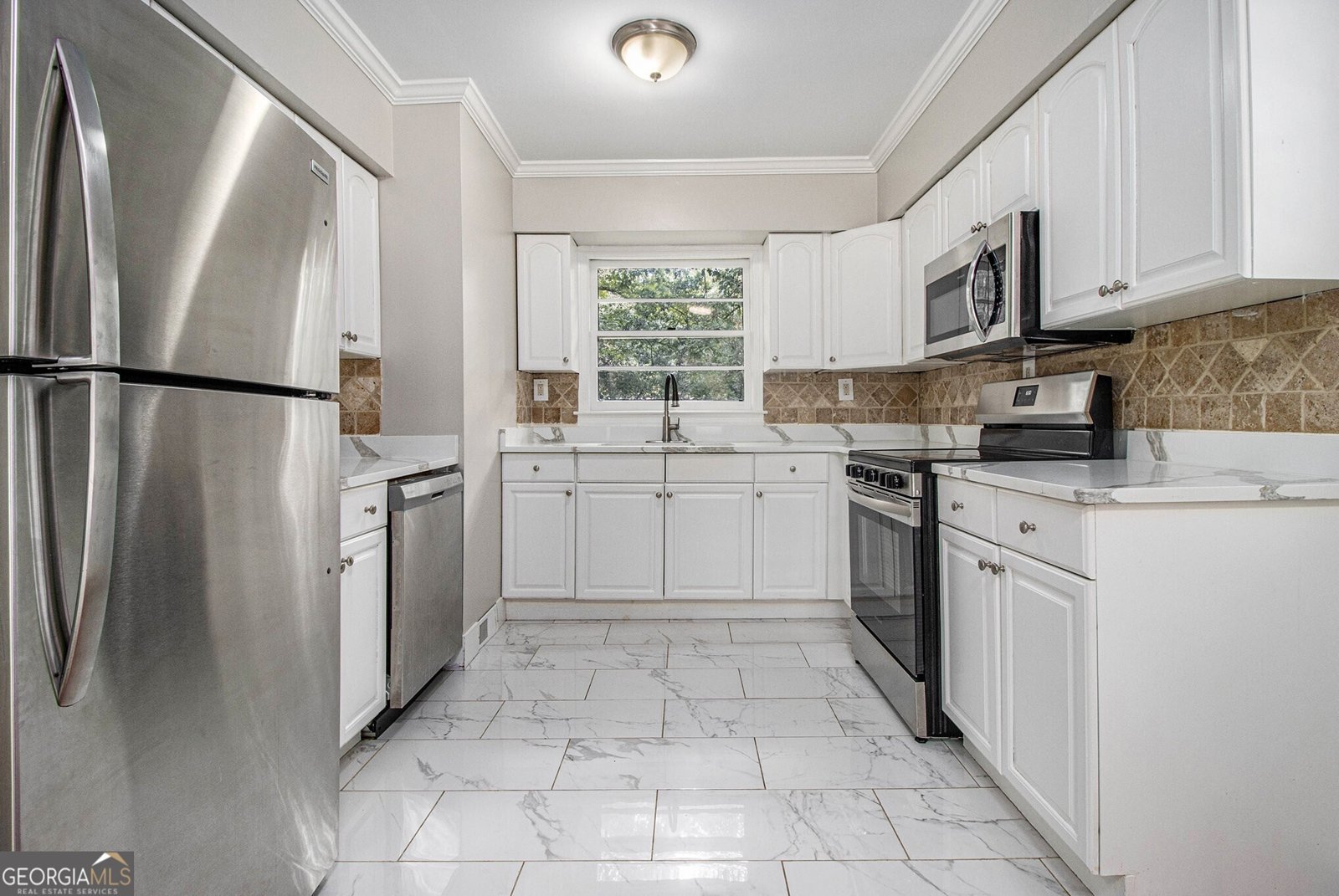 2550 Graywall Street East Point - 3