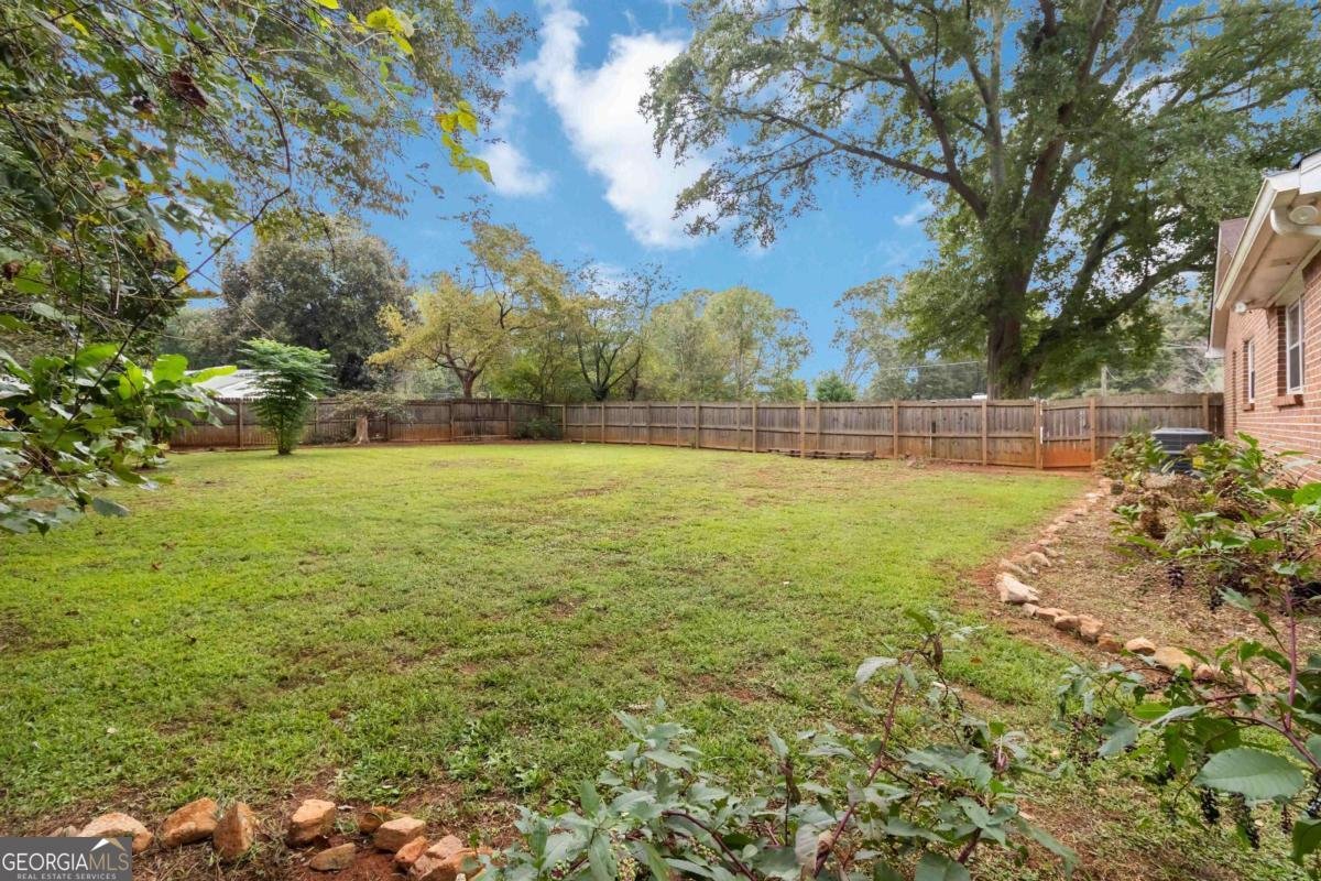 5524 Laurel Lane Lilburn - 38