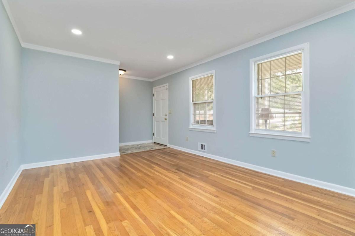 5524 Laurel Lane Lilburn - 5