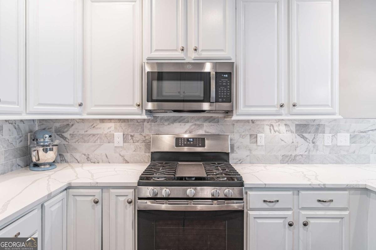 4166 Baverton Drive Suwanee - 19