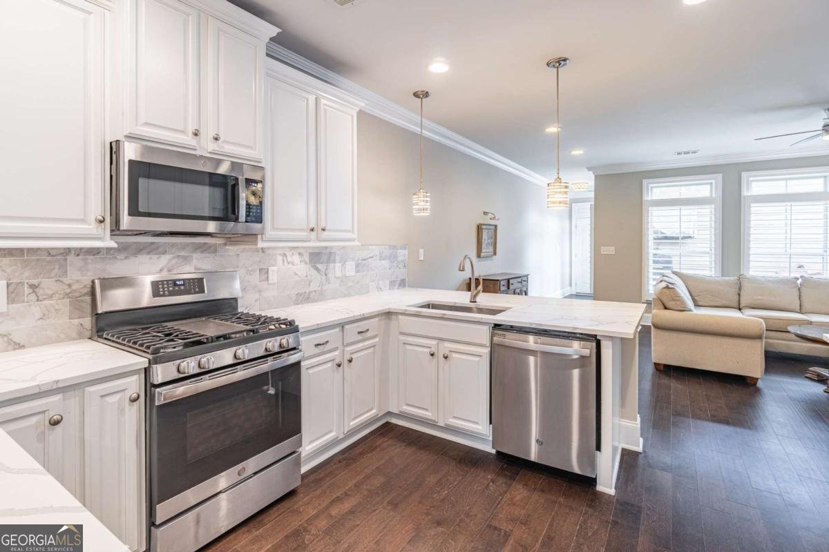 4166 Baverton Drive Suwanee - 20