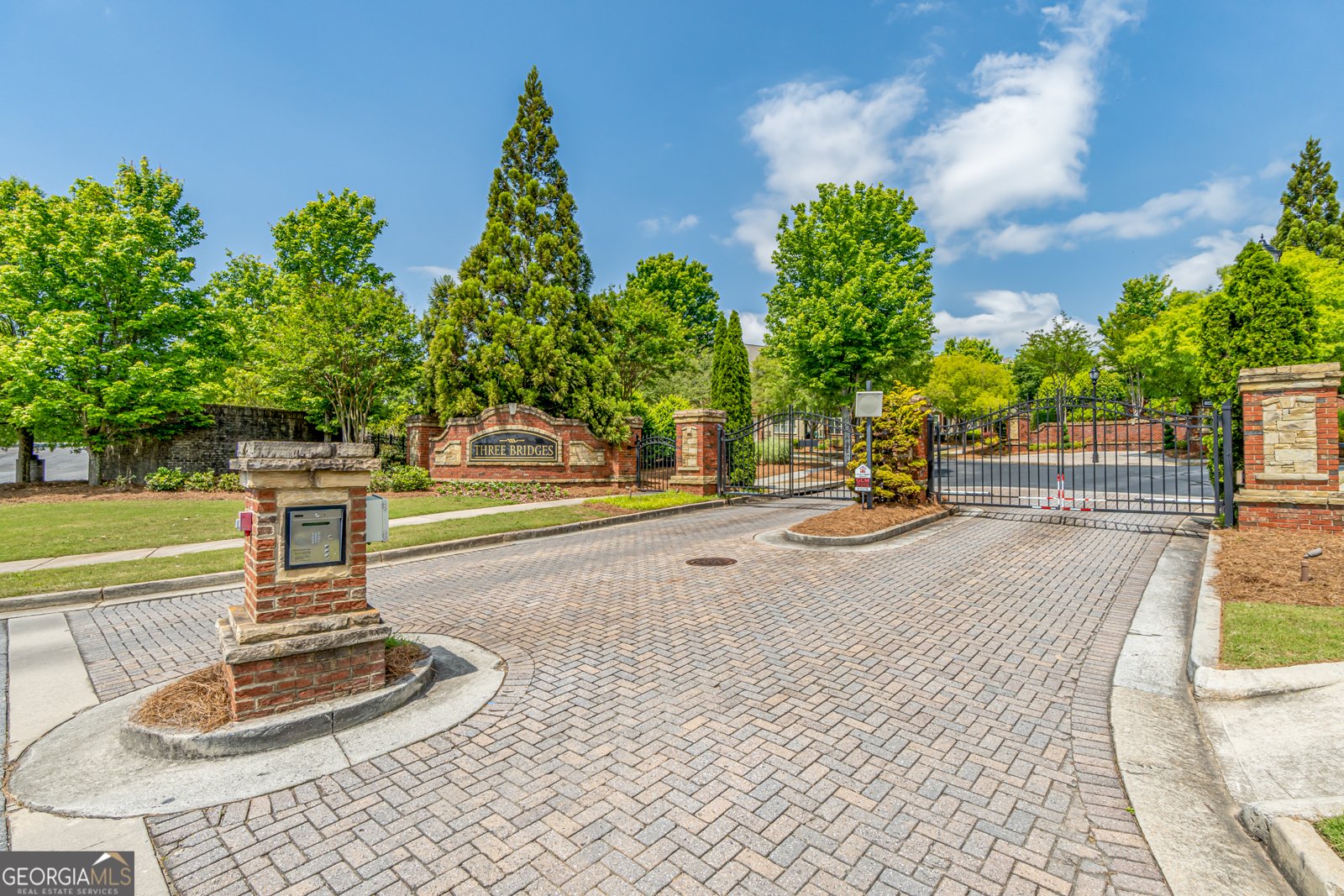 4166 Baverton Drive Suwanee - 35