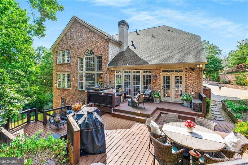 5105 Harbury Lane Suwanee - 1