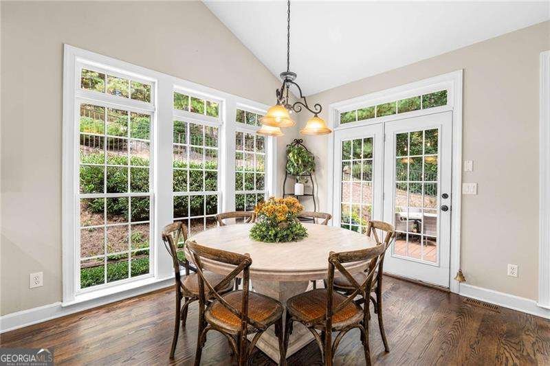 5105 Harbury Lane Suwanee - 14