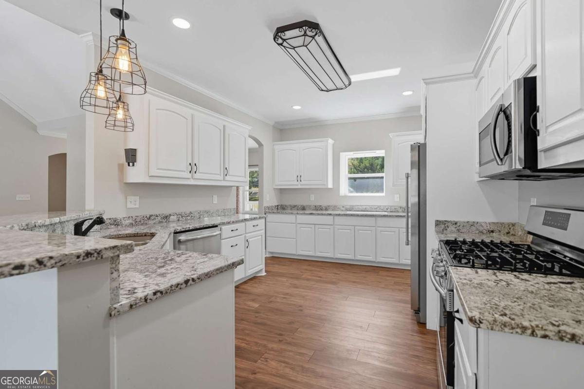 256 Cartersville Street Ball Ground - 24