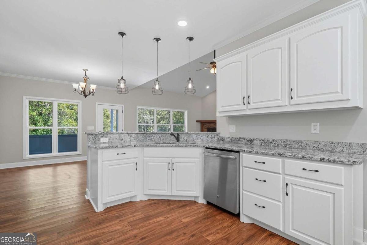 256 Cartersville Street Ball Ground - 25