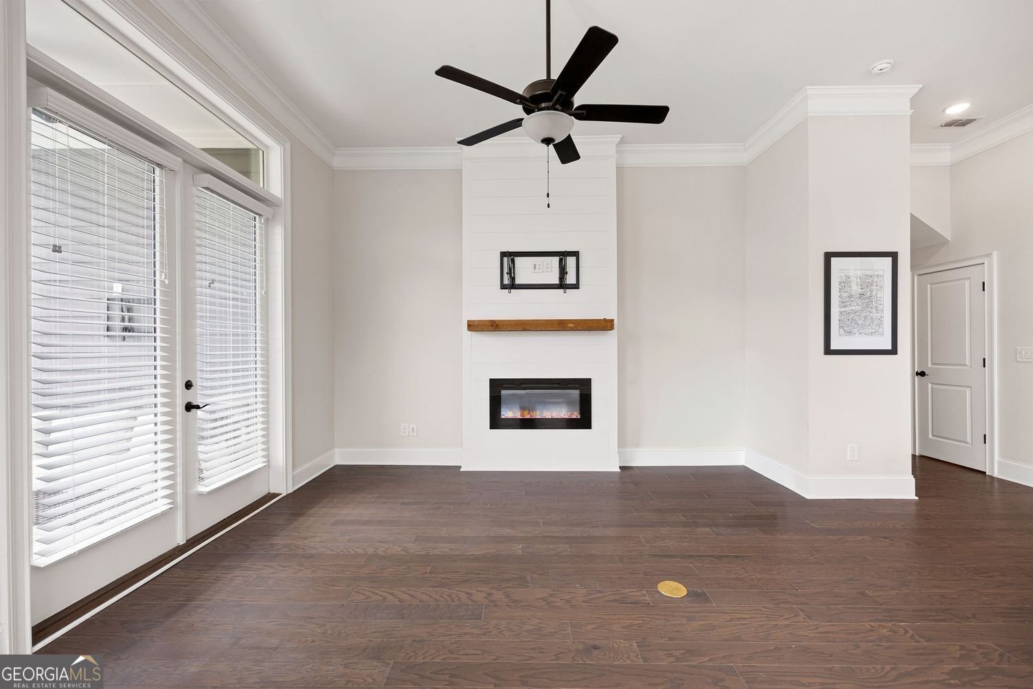 109 Village Green Avenue Woodstock - 2
