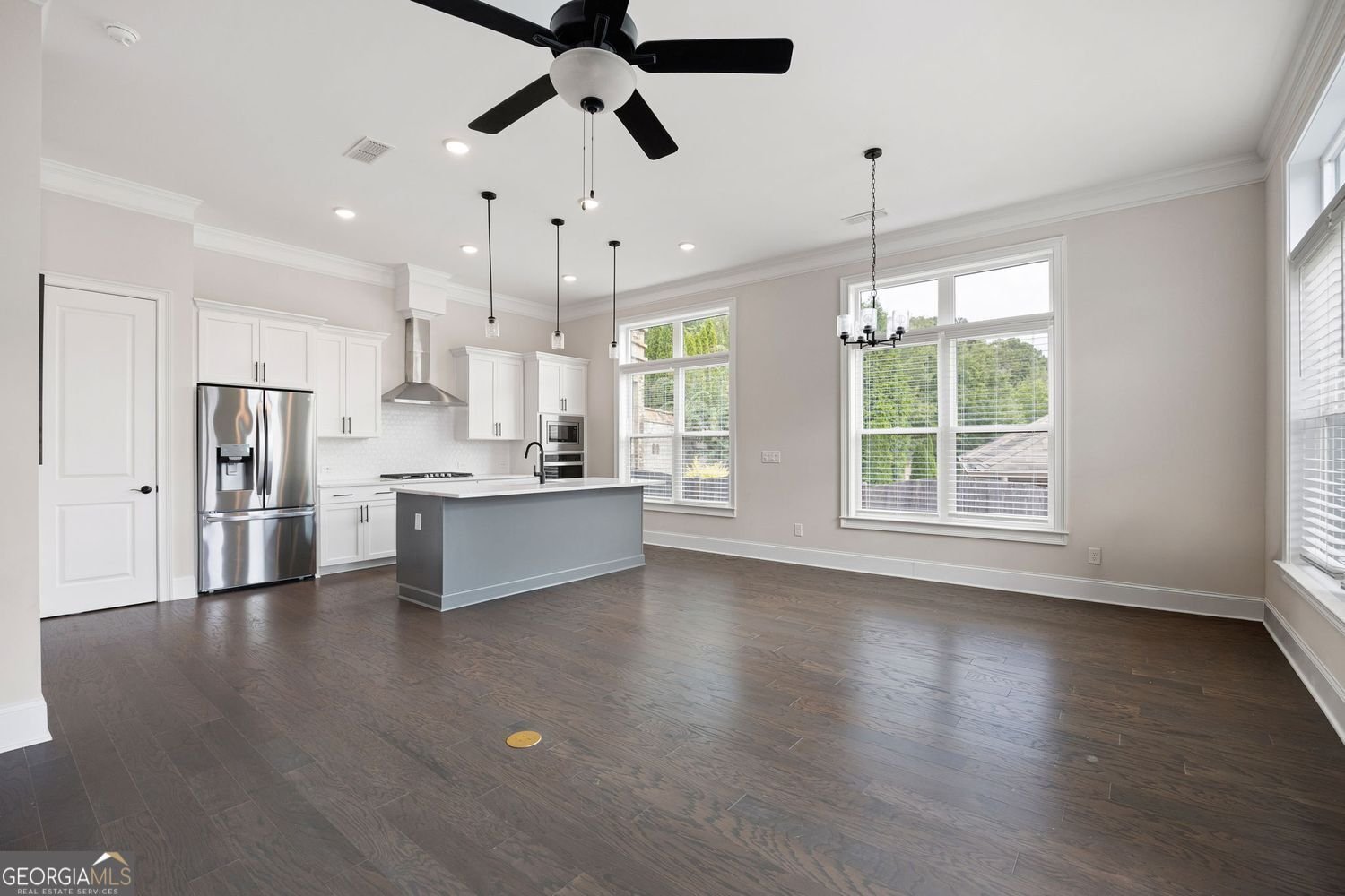 109 Village Green Avenue Woodstock - 3