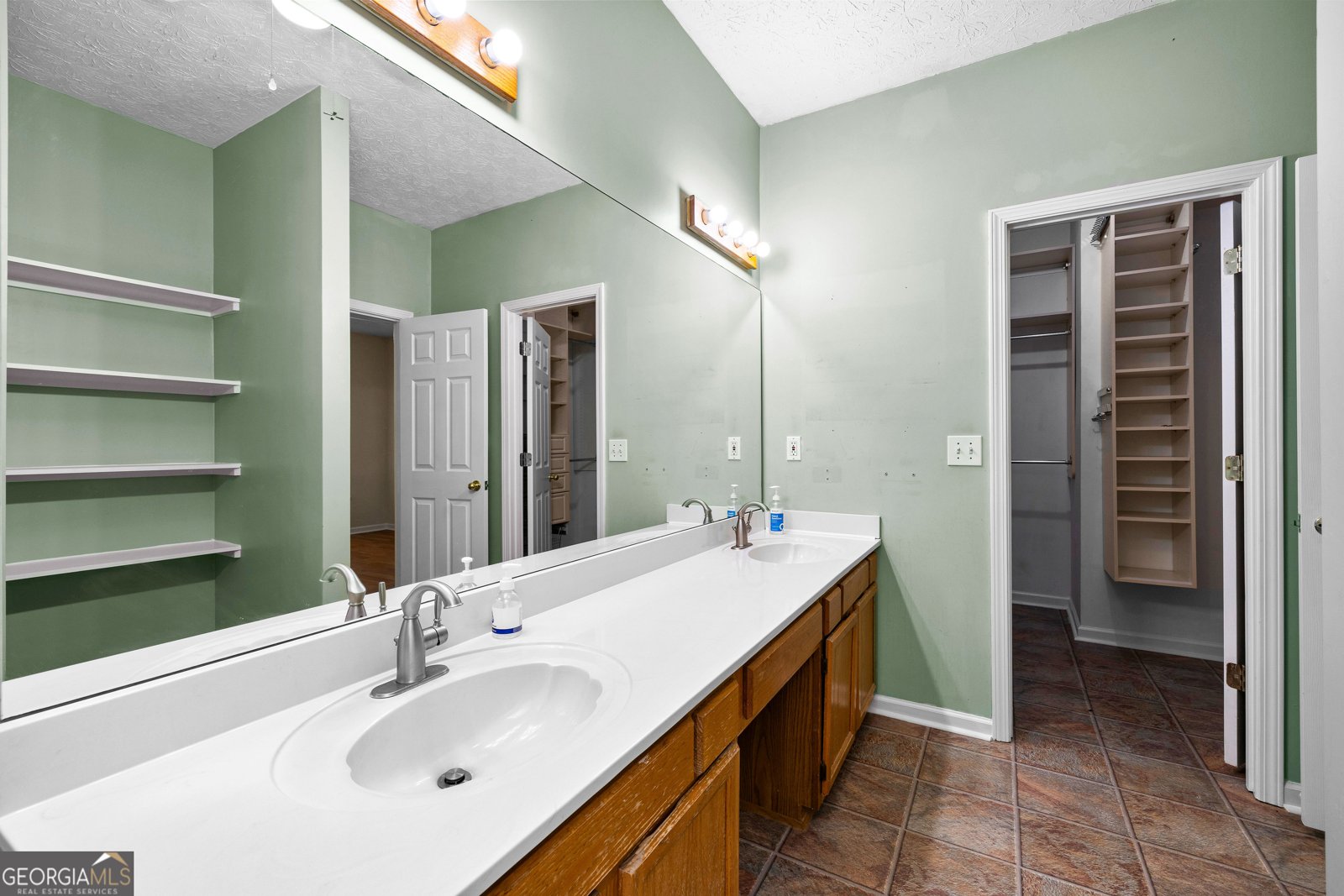 259 Strathmore Drive Sharpsburg - 17