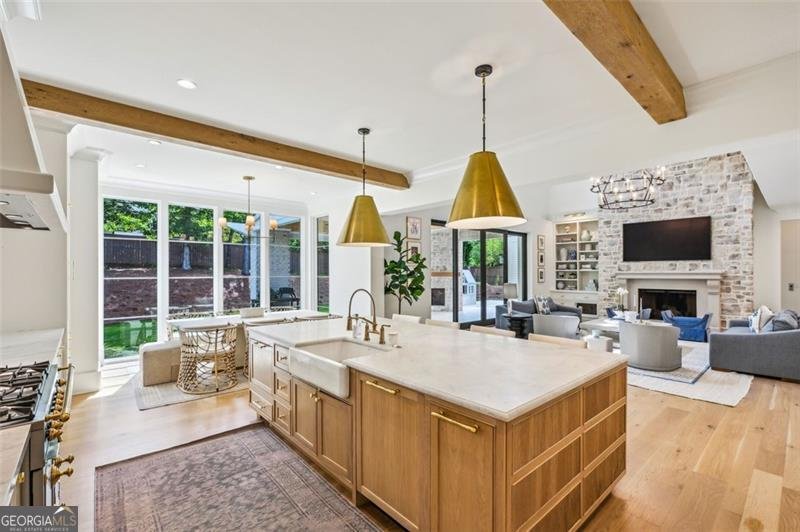 3379 Rennes Drive Brookhaven - 12