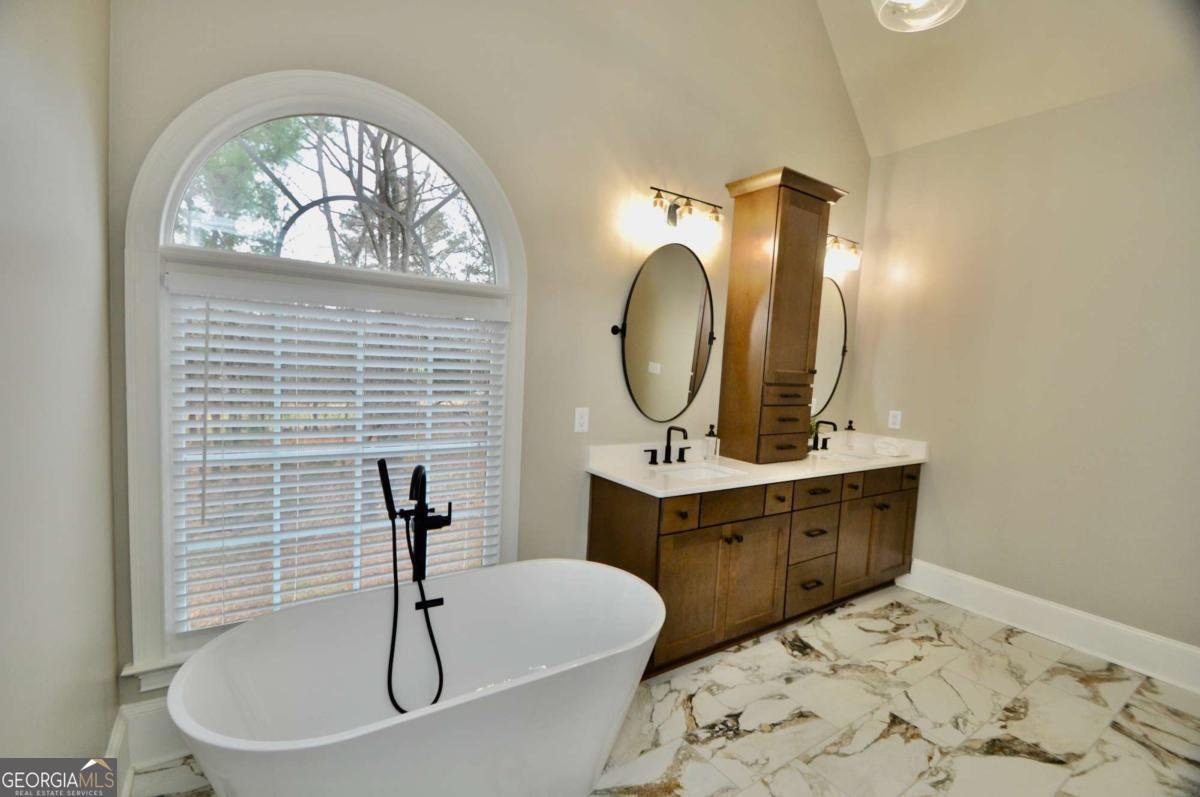 1070 Lexington Court Bishop - 33