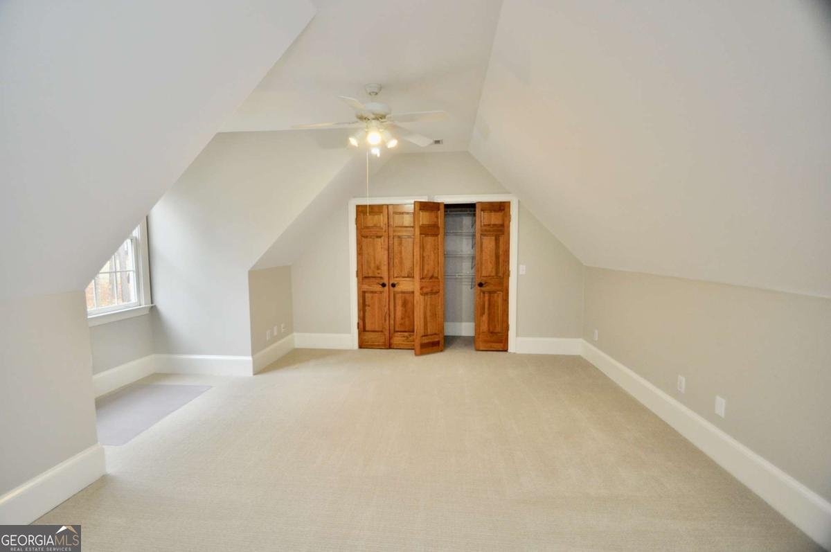 1070 Lexington Court Bishop - 40