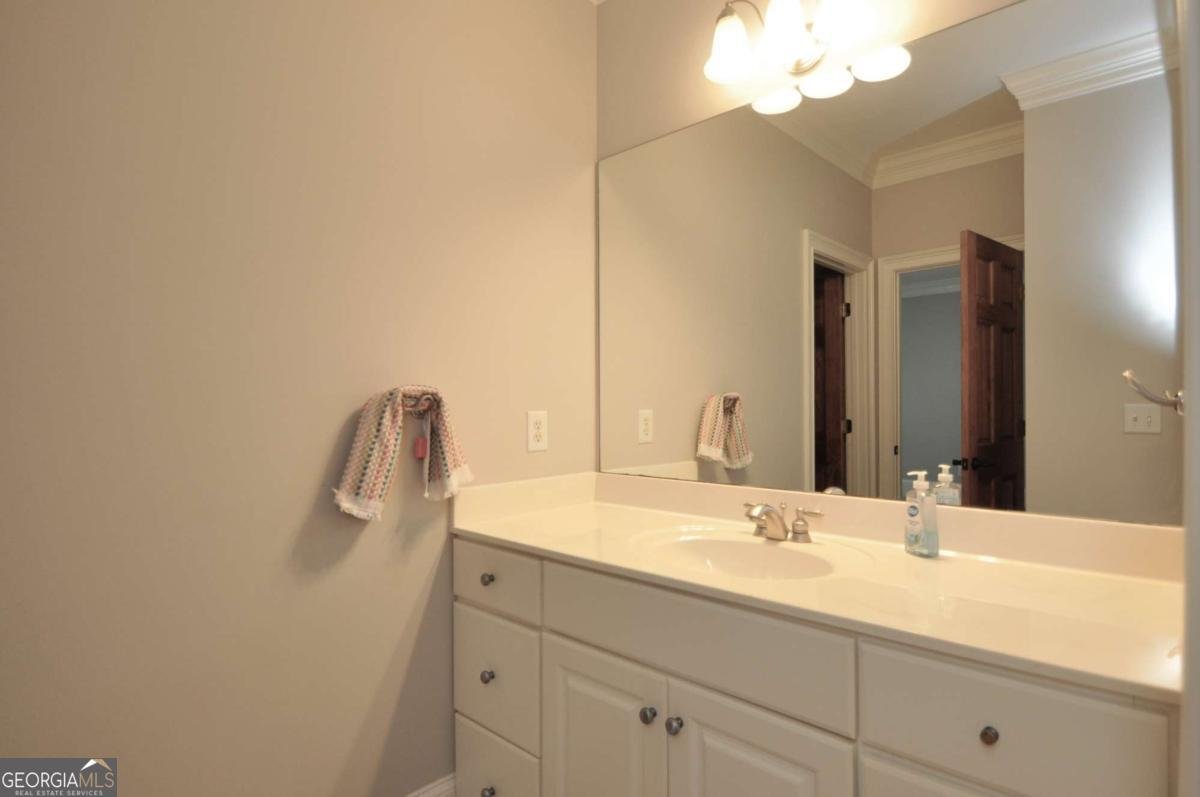 1070 Lexington Court Bishop - 45