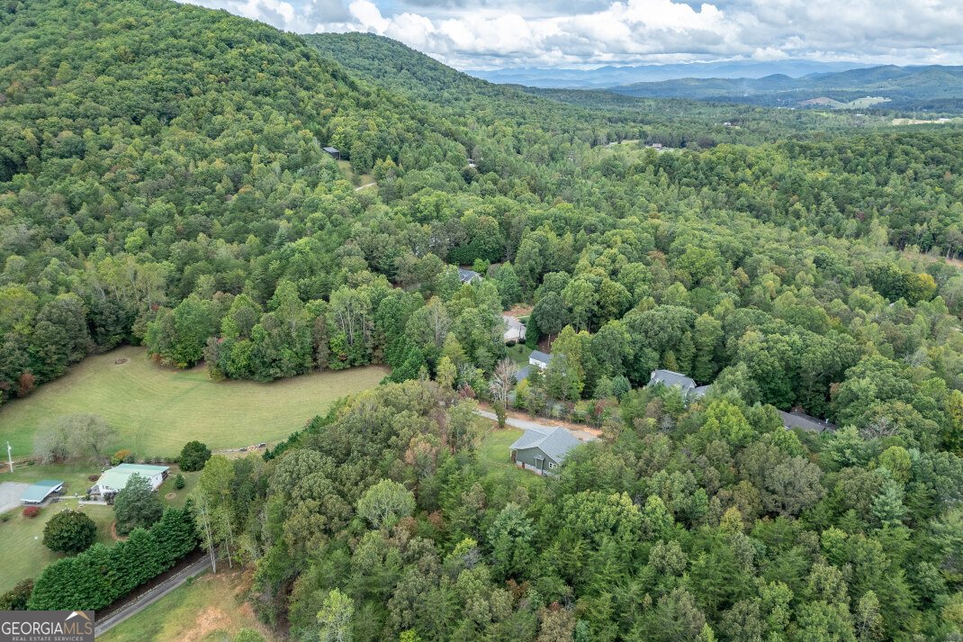 7450 Hooper Cove Road Young Harris - 27