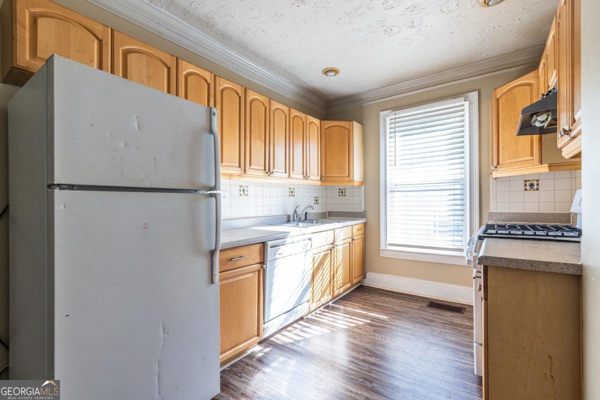 1039 Astor Avenue Atlanta - 1