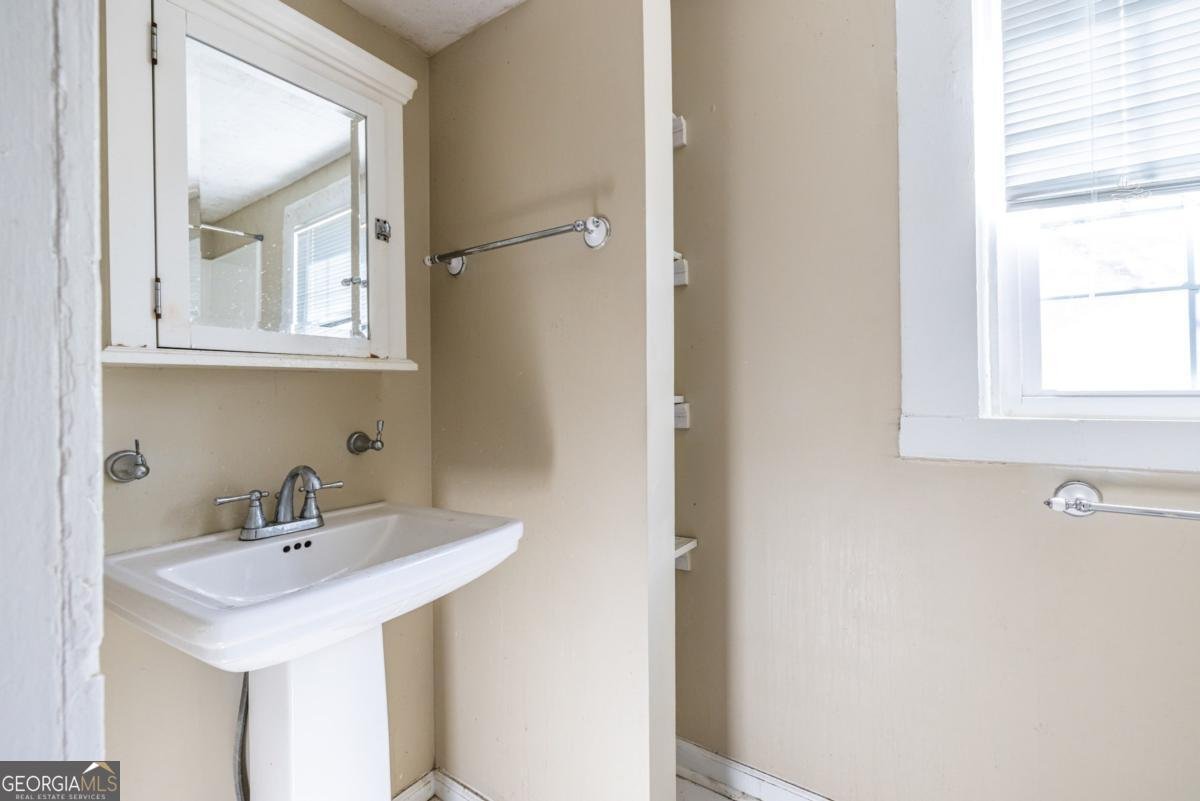 1039 Astor Avenue Atlanta - 18