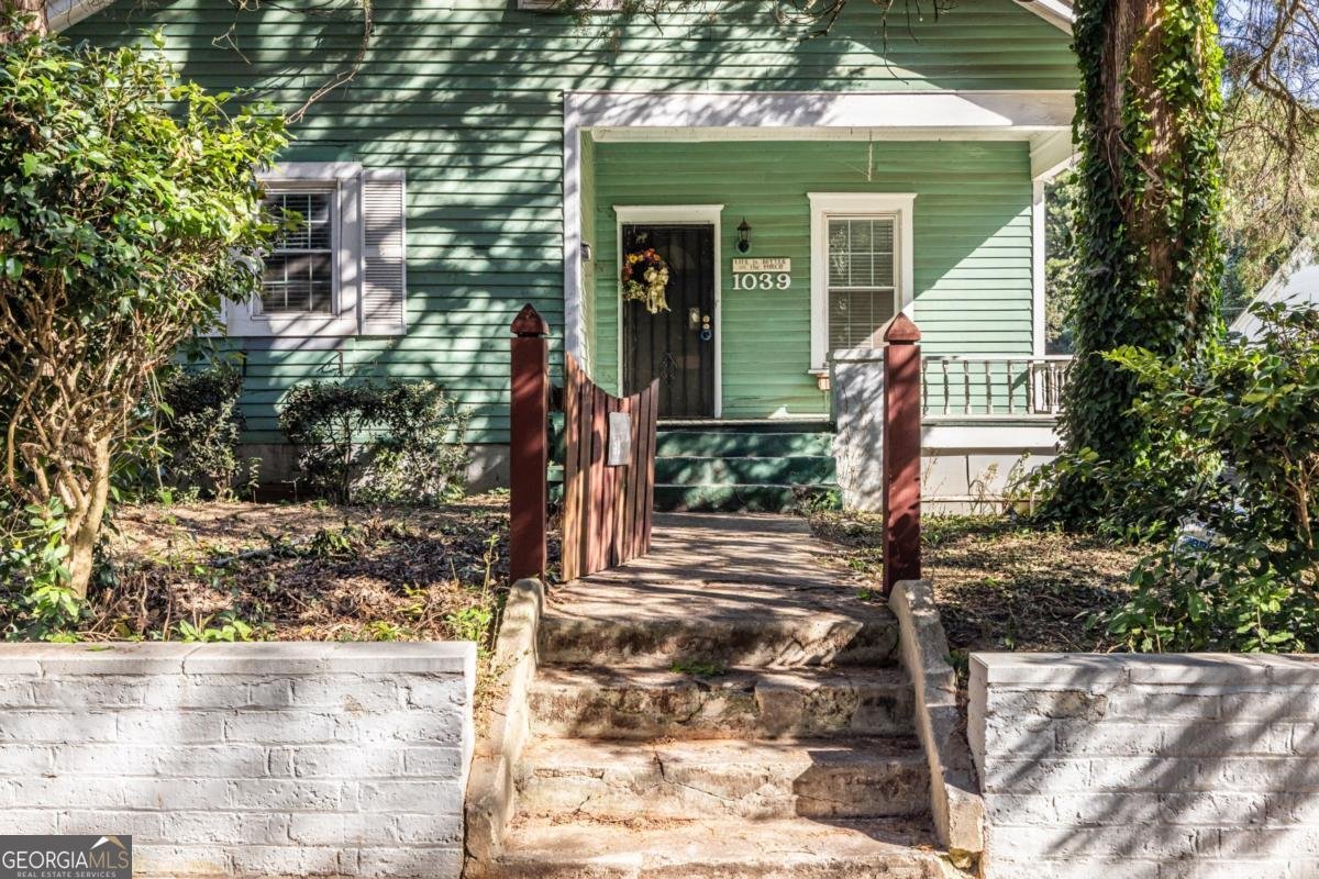 1039 Astor Avenue Atlanta - 25