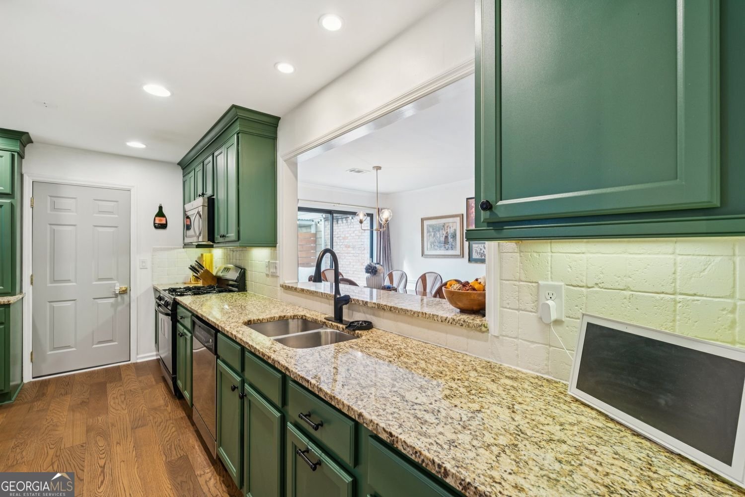 115 Great Oaks Lane Roswell - 5