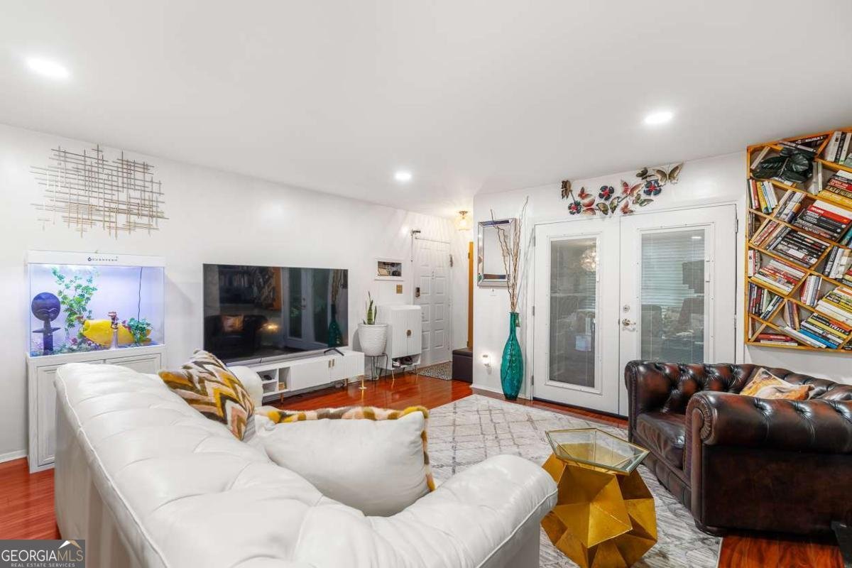 401 Smokerise Circle Marietta - 4