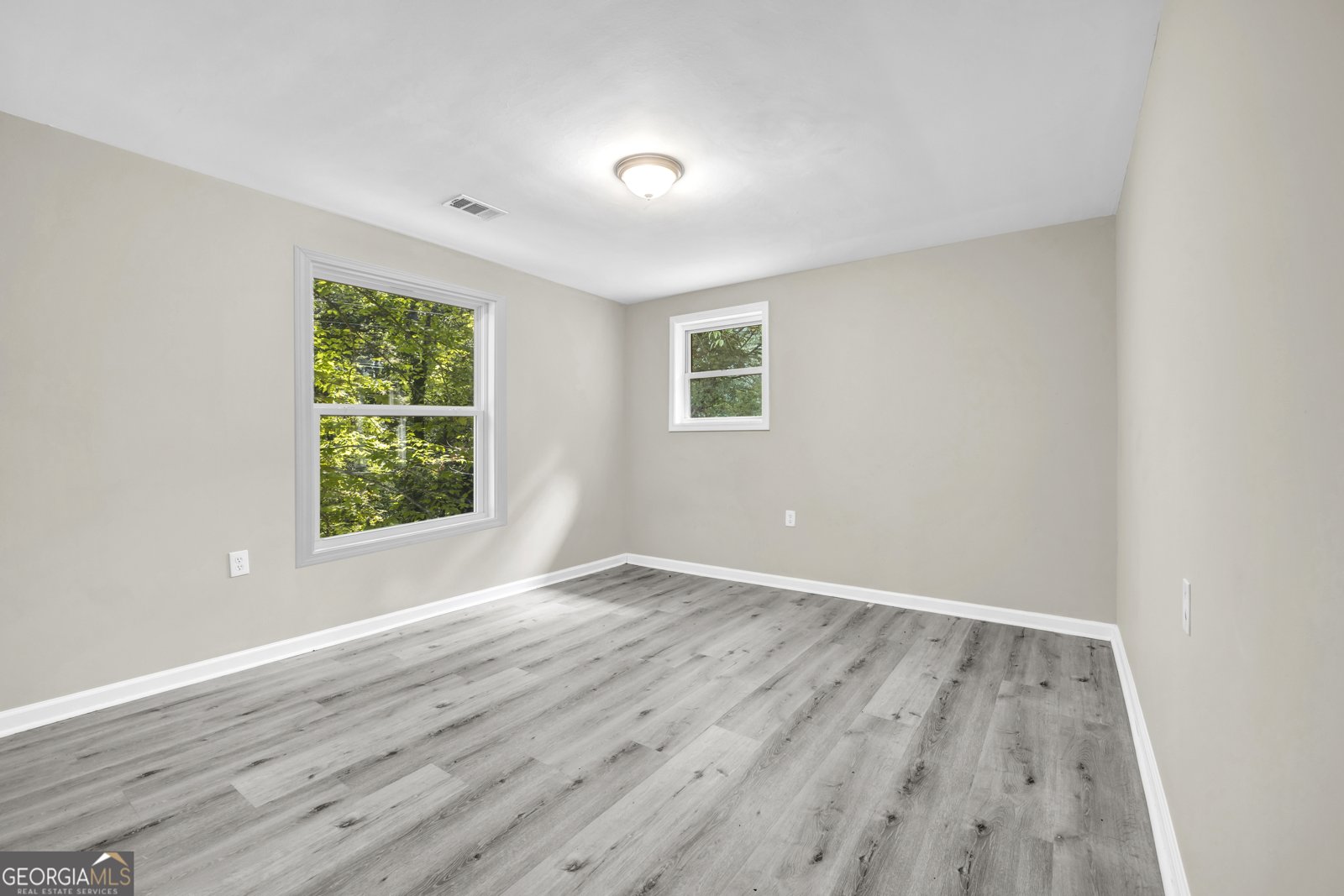 305 18th Street Griffin - 11