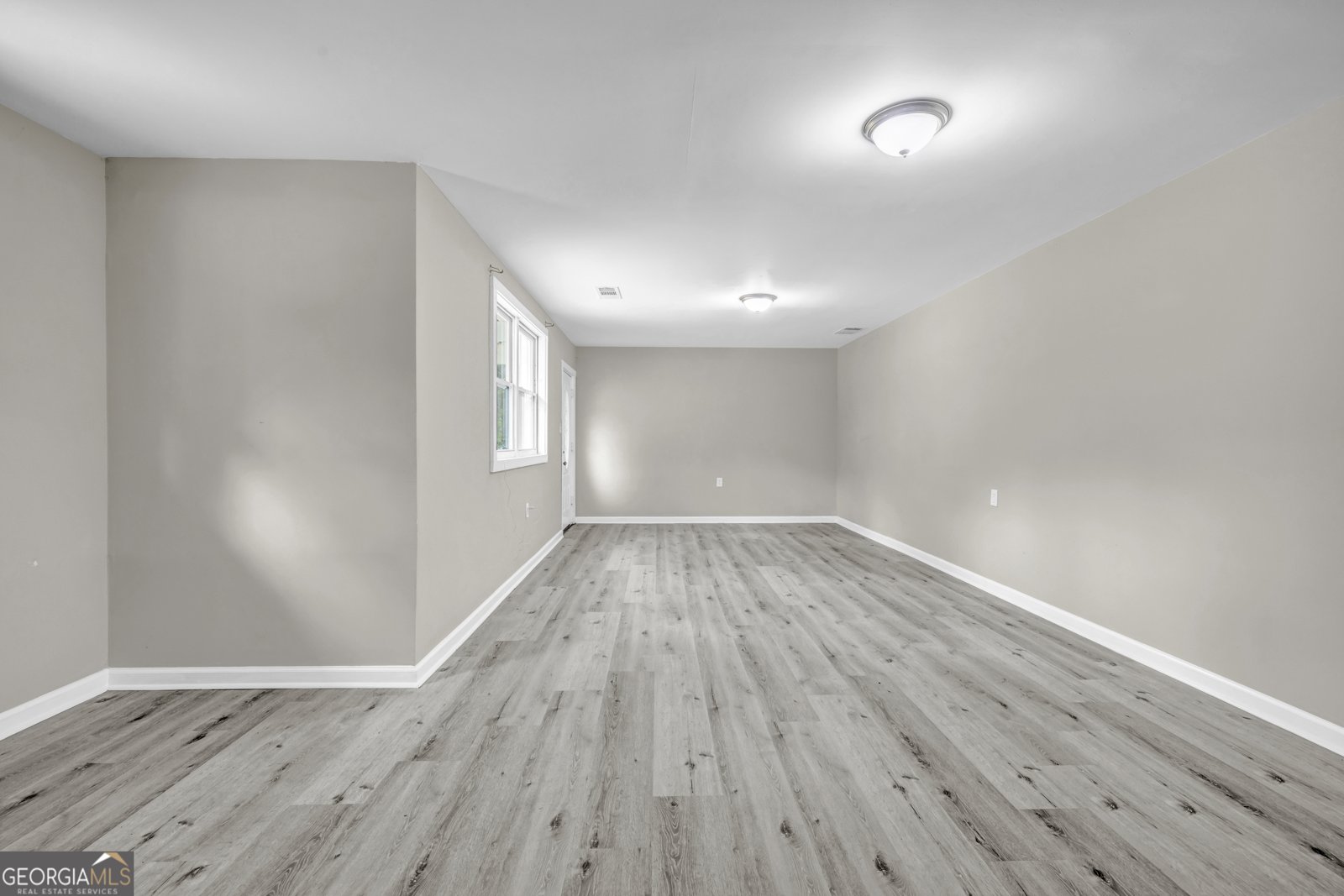 305 18th Street Griffin - 24