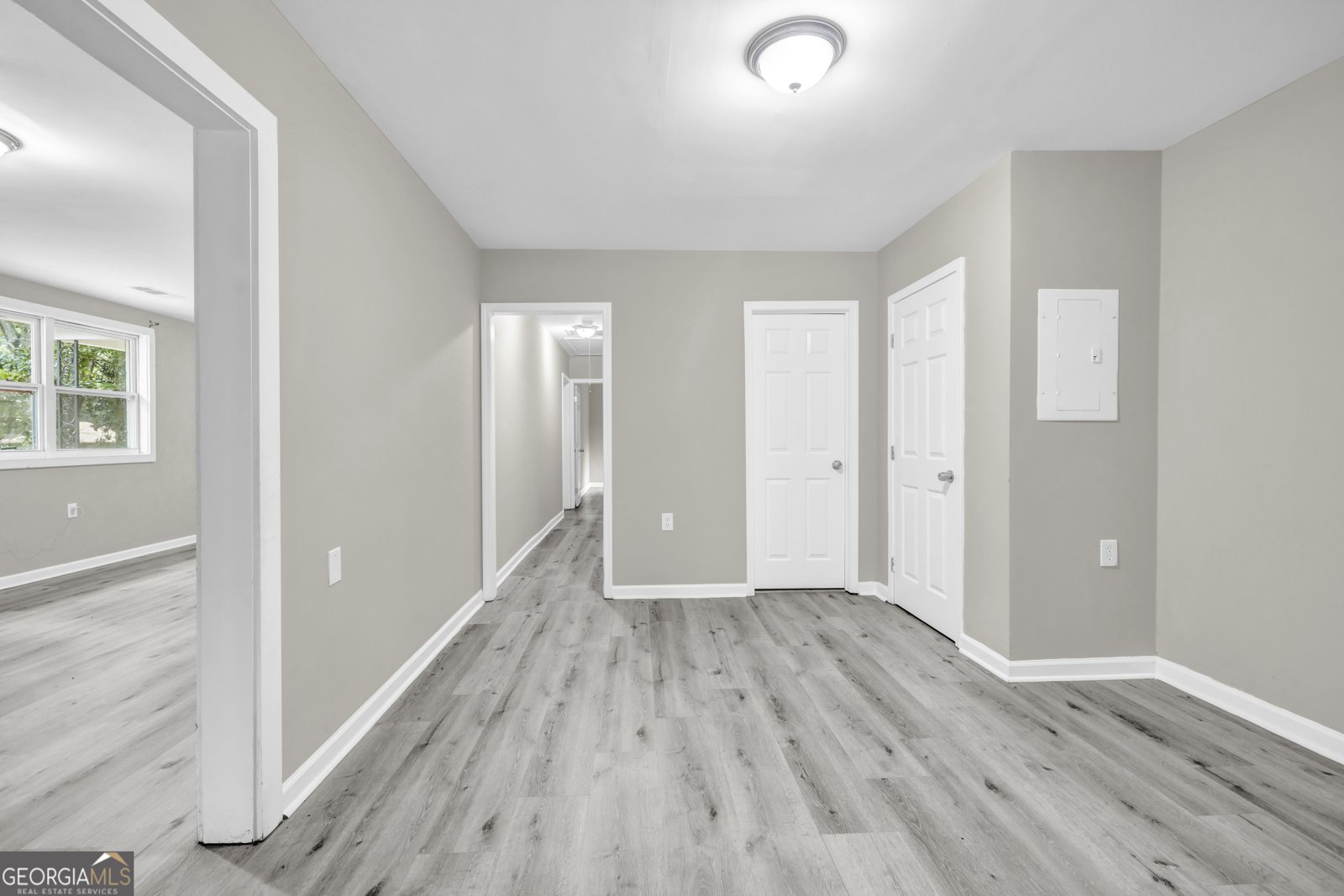 305 18th Street Griffin - 27