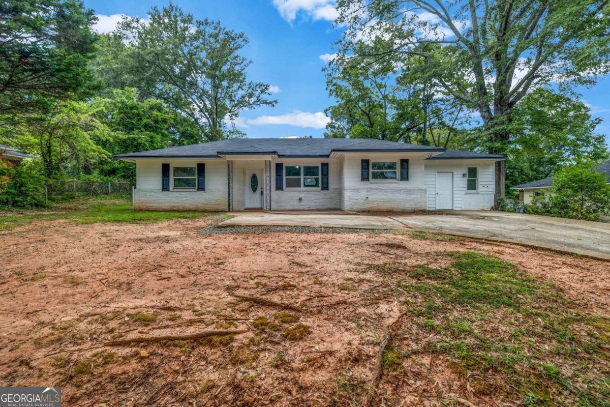 305 18th Street Griffin - 35